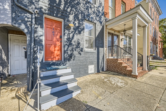 107 N Chester St, Unit 2 in Baltimore, MD - Building Photo - Building Photo