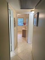 63 Sheffield C in West Palm Beach, FL - Building Photo - Building Photo