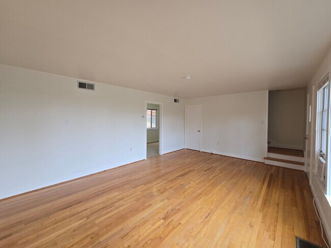 2205 45th St in Los Alamos, NM - Building Photo - Building Photo