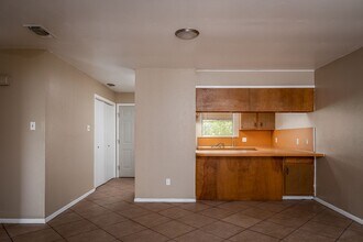 100 Shannon Cir in Del Rio, TX - Building Photo - Building Photo