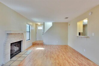 8806 Springmail Cir in Austin, TX - Building Photo - Building Photo