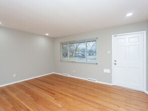 2622 Daman Ct in St. Louis, MO - Building Photo - Building Photo