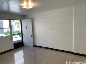 546 Lauiki St in Honolulu, HI - Building Photo - Building Photo