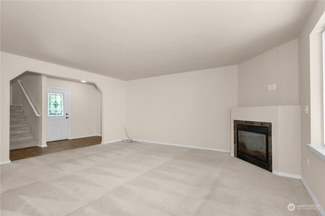 4303 17th Way NE in Olympia, WA - Foto de edificio - Building Photo