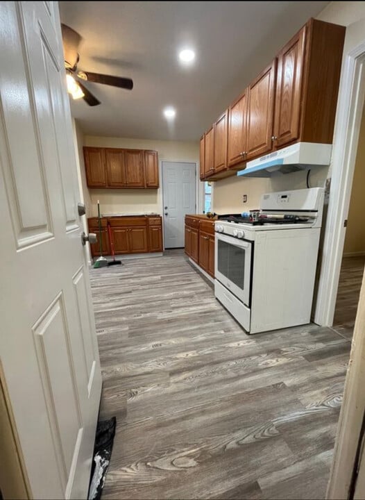 94 Carlisle St, Unit 2nd Floor Flex Apt in New Haven, CT - Building Photo