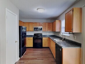 10879 Walnut Grove Bend in Camby, IN - Building Photo - Building Photo