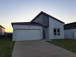 3235 Noor St in Dallas, TX - Building Photo - Building Photo
