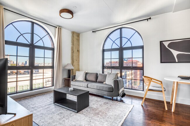187 Kent Ave