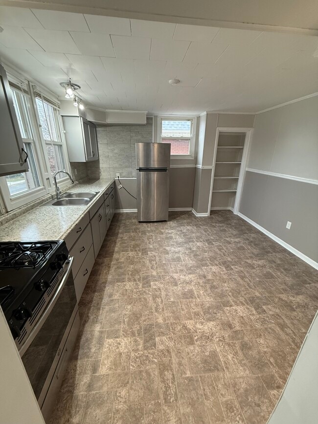 1715 N 2nd St, Unit 2 in Harrisburg, PA - Building Photo - Building Photo