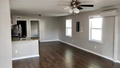 903 Massey Ave in Durham, NC - Building Photo - Building Photo