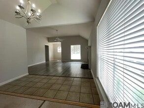 7646 Quorum Dr in Baton Rouge, LA - Building Photo - Building Photo
