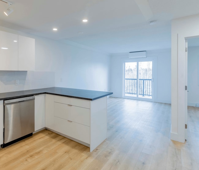 270 Parkside Drive