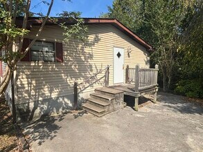 2221 Lovell Rd in Knoxville, TN - Foto de edificio - Building Photo