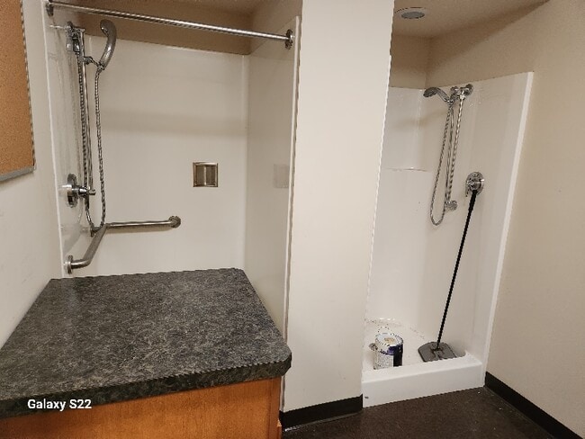 390 Crystal Run Rd in Middletown, NY - Building Photo - Building Photo