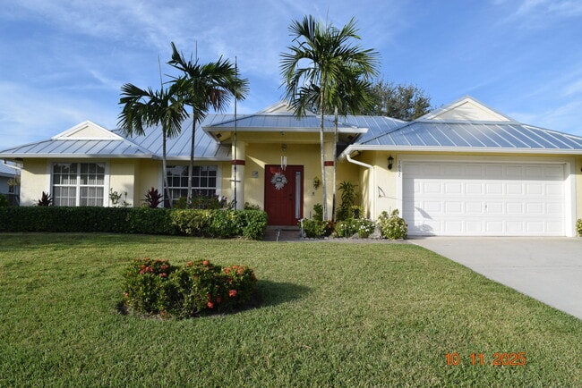 1657 SW Duclair Ave in Port St. Lucie, FL - Building Photo - Building Photo