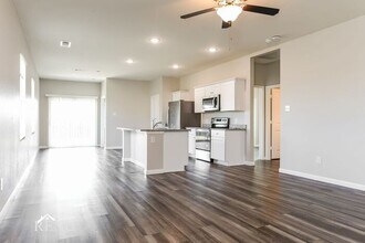 6116 Harrah Ln in Heath, TX - Building Photo - Building Photo