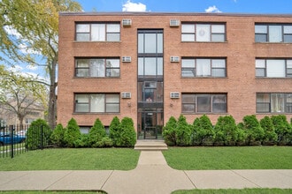 2901 W Summerdale Ave in Chicago, IL - Building Photo - Building Photo