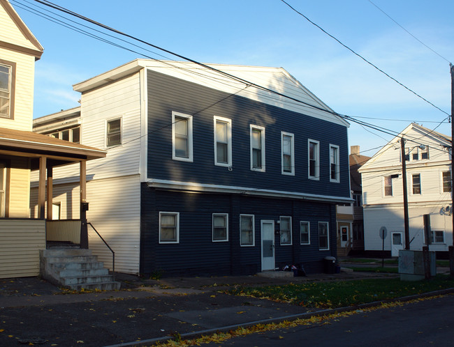 513-515 Highland St in Syracuse, NY - Foto de edificio - Building Photo