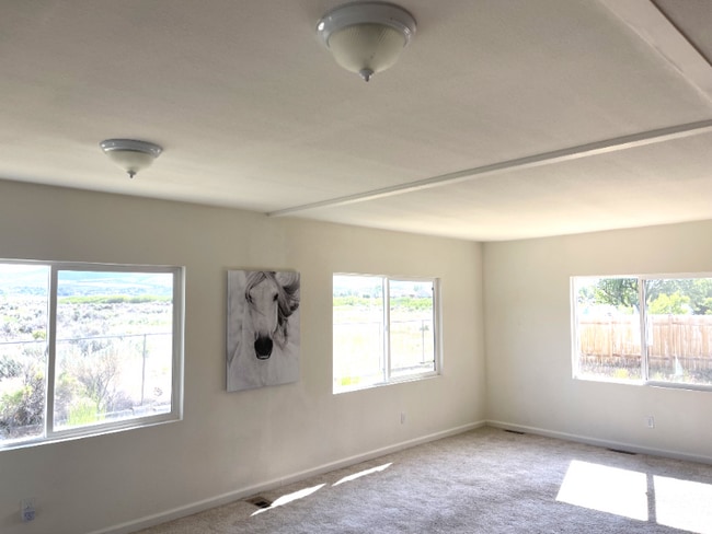 17880 Mockingbird Dr in Reno, NV - Building Photo - Building Photo