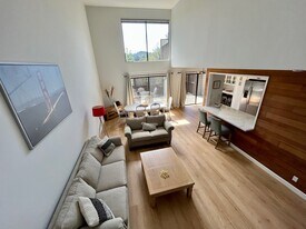 5525 Scotts Valley Dr in Scotts Valley, CA - Building Photo