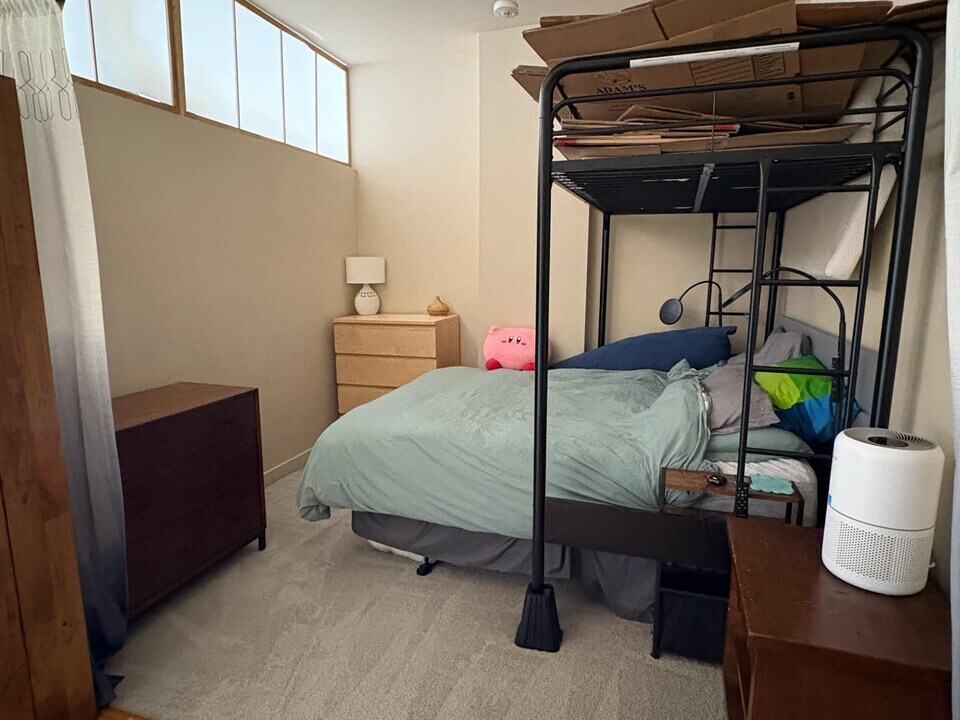 2717 Western Ave, Unit 1014 in Seattle, WA - Building Photo