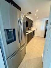 1080 94th St in Bay Harbor Islands, FL - Building Photo - Building Photo