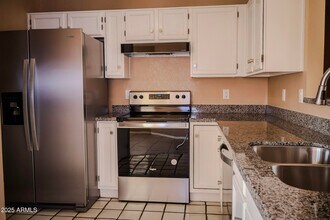 3052 E Siesta Ln in Phoenix, AZ - Building Photo - Building Photo