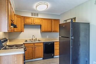 Fairview Village in Lexington, NC - Building Photo - Interior Photo