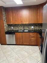 2851 NE 183rd St, Unit 1507 in Aventura, FL - Building Photo