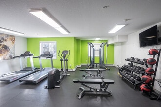 Avalon Court in Edmonton, AB - Building Photo - Interior Photo