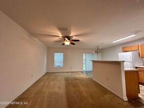 8271 Halls Hammock Ct in Jacksonville, FL - Building Photo - Building Photo