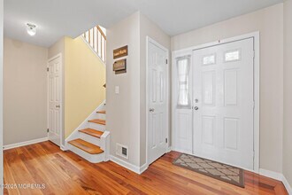 7 Warbler Rd in Marlboro, NJ - Building Photo - Building Photo