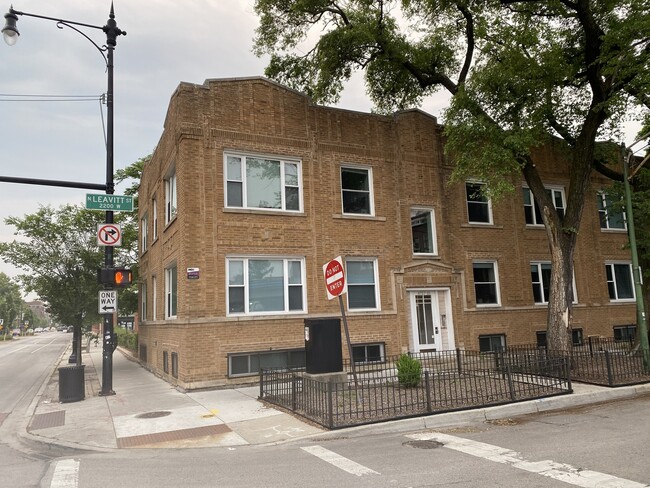 4751 N Leavitt St in Chicago, IL - Building Photo - Building Photo