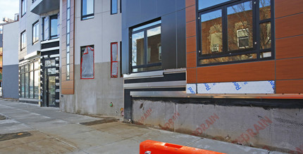 434 Manhattan Ave in Brooklyn, NY - Building Photo - Building Photo