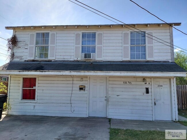 property at 521 N 9th St