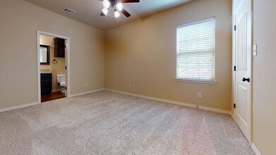 3201 Corporal Rd in College Station, TX - Building Photo - Building Photo