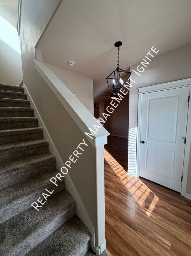 20794 Comet Ln in Bend, OR - Building Photo - Building Photo