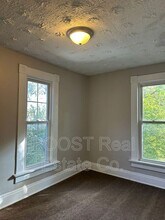 896 Ellsworth Ave in Columbus, OH - Building Photo - Building Photo