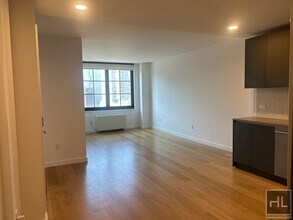 NORTHERN BOULEVARD in Queens, NY - Building Photo - Building Photo