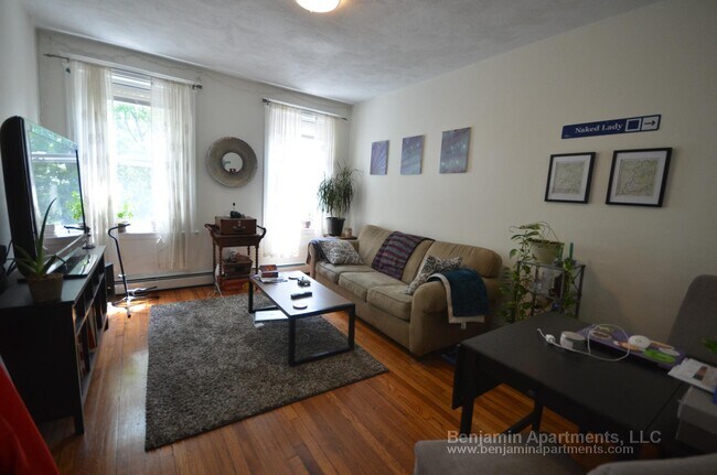 property at 72 Brainerd Rd