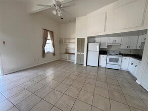 215 Goldstein St in Punta Gorda, FL - Building Photo - Building Photo