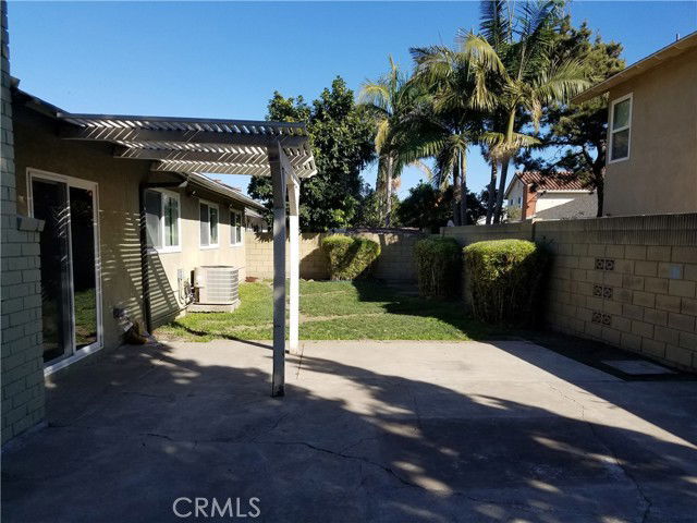 424 E Riverview Ave in Orange, CA - Building Photo - Building Photo