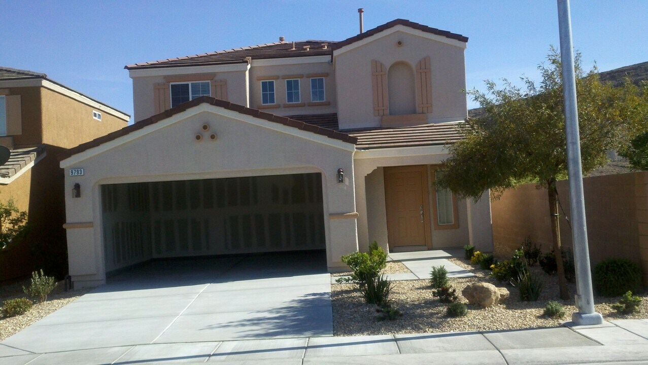 9793 Bonanza Creek Ave in Las Vegas, NV - Building Photo