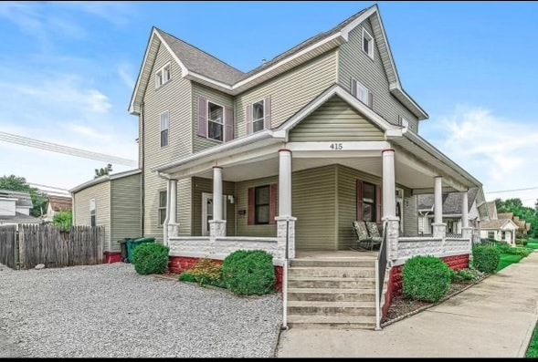 property at 415 W Washington St