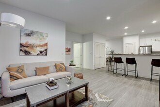 The Marq on Martin Apartments in Lacey, WA - Foto de edificio - Building Photo