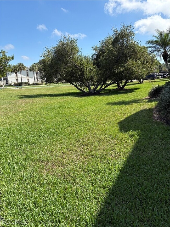 13226 Whitehaven Ln in Ft. Myers, FL - Building Photo - Building Photo