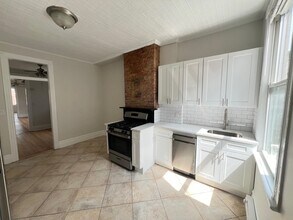 492 Monmouth St in Jersey City, NJ - Building Photo - Building Photo