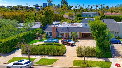 525 N Rexford Dr in Beverly Hills, CA - Building Photo - Building Photo