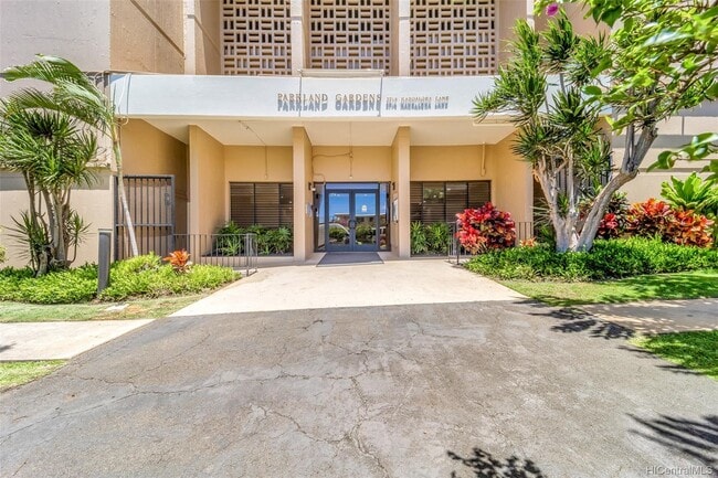 2714 Kahoaloha Ln in Honolulu, HI - Foto de edificio - Building Photo