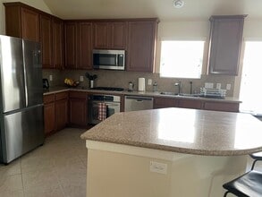 31 W Spindle Tree Cir in Spring, TX - Building Photo - Building Photo